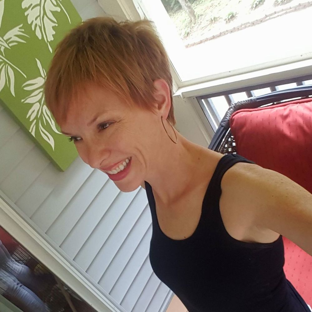 Meet your Posher, Ashley gude